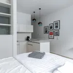 Rent 3 bedroom apartment of 25 m² in Berlin