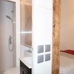 Rent a room of 120 m² in Lisbon