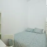 Rent 16 bedroom apartment in Lisbon