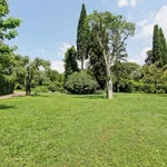 Rent 5 bedroom house of 453 m² in Roma