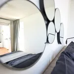 Miete 2 Schlafzimmer wohnung von 68 m² in Düsseldorf