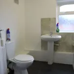 Rent 3 bedroom house in East Midlands