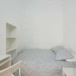 Rent a room in lisbon