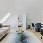 Rent 2 bedroom apartment of 41 m² in Paris