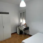 Alquilo 4 dormitorio apartamento de 105 m² en Madrid