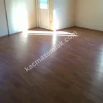 Rent 4 bedroom apartment of 130 m² in İstanbul