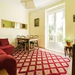 Rent 4 bedroom apartment of 133 m² in madrid