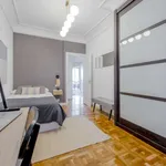 Rent a room of 190 m² in madrid