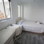 Rent a room of 120 m² in valencia