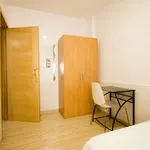 Rent a room of 75 m² in valencia