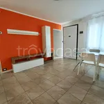 Rent 2 bedroom house of 60 m² in Ronchis