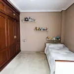 Alquilo 3 dormitorio apartamento de 11 m² en Seville