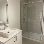 Rent 5 bedroom apartment in Sherbrooke