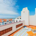 Rent a room of 160 m² in Peniche