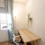 Rent 3 bedroom apartment of 12 m² in Barcelona