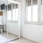 Rent a room of 150 m² in valencia