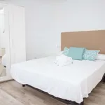 Rent 3 bedroom apartment in malaga