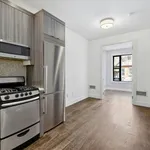 Rent 3 bedroom house in Queens