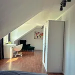 Rent a room of 90 m² in Düsseldorf