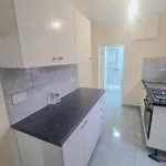 Rent 3 bedroom flat in East Midlands