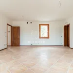 Rent 1 bedroom apartment of 100 m² in Pieve del Grappa