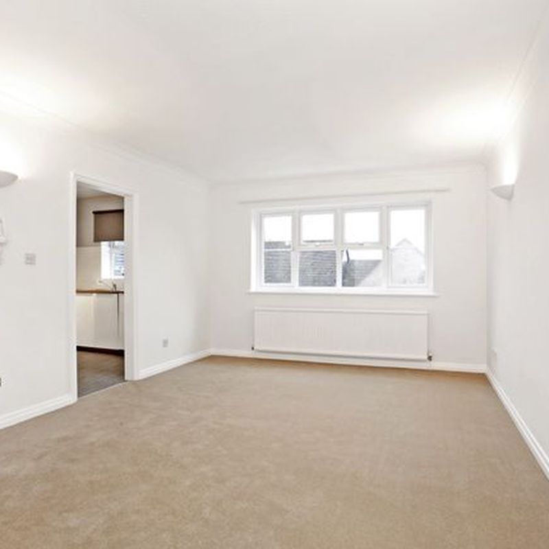 Flat to rent in Parsonage Road, Rickmansworth WD3