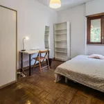 Rent a room in lisbon