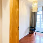 Rent 3 bedroom apartment in lisbon