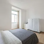 Rent a room in lisbon