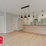 Appartement de 1097 m² avec 5 chambre(s) en location à Granby