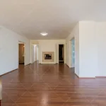 Rent 4 bedroom apartment of 158 m² in Budapest