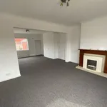 Rent 3 bedroom apartment in Yorkshire And The Humber