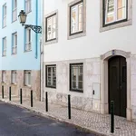 Rent 1 bedroom apartment of 76 m² in lisbon