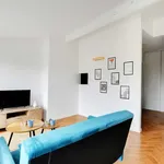 Rent 1 bedroom apartment of 350 m² in Paris