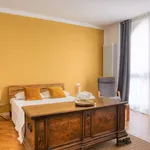 Rent 1 bedroom apartment of 50 m² in milan