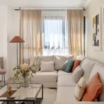 Rent 4 bedroom apartment of 50 m² in Málaga