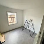 Appartement de 58 m² avec 4 chambre(s) en location à ObjatT