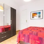 Rent a room of 130 m² in madrid