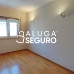 Rent 3 bedroom apartment of 125 m² in Lisboa