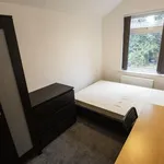 Rent 4 bedroom flat in West Midlands