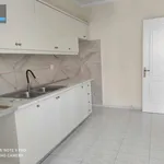 Rent 3 bedroom house of 116 m² in  Πάτρα