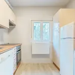 Rent 5 bedroom apartment in Madrid