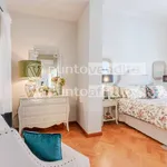 Rent 5 bedroom apartment of 170 m² in Lucca