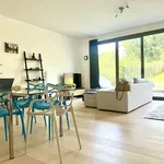 Maison de 230 m² avec 4 chambre(s) en location à Ukkel