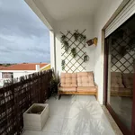 Rent a room of 95 m² in Costa da Caparica