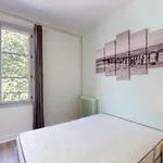 Appartement de 13 m² avec 6 chambre(s) en location à Poitiers