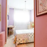 Rent a room of 110 m² in madrid