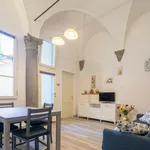 Rent 1 bedroom apartment of 60 m² in Florence