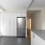 Appartement de 1399 m² avec 6 chambre(s) en location à Montreal