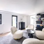 Maison de 361 m² avec 4 chambre(s) en location à Ukkel